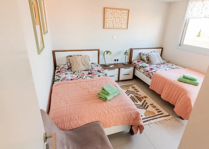 Mythical Sands 2 - E * Paralimni