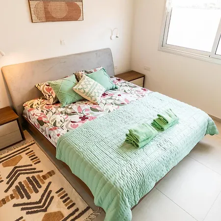 Mythical Sands 2 - E Apartamento *