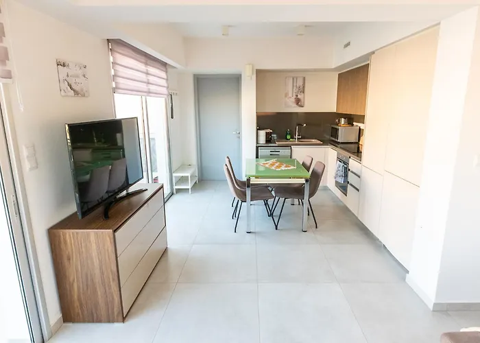 Mythical Sands 2 - E Paralimni